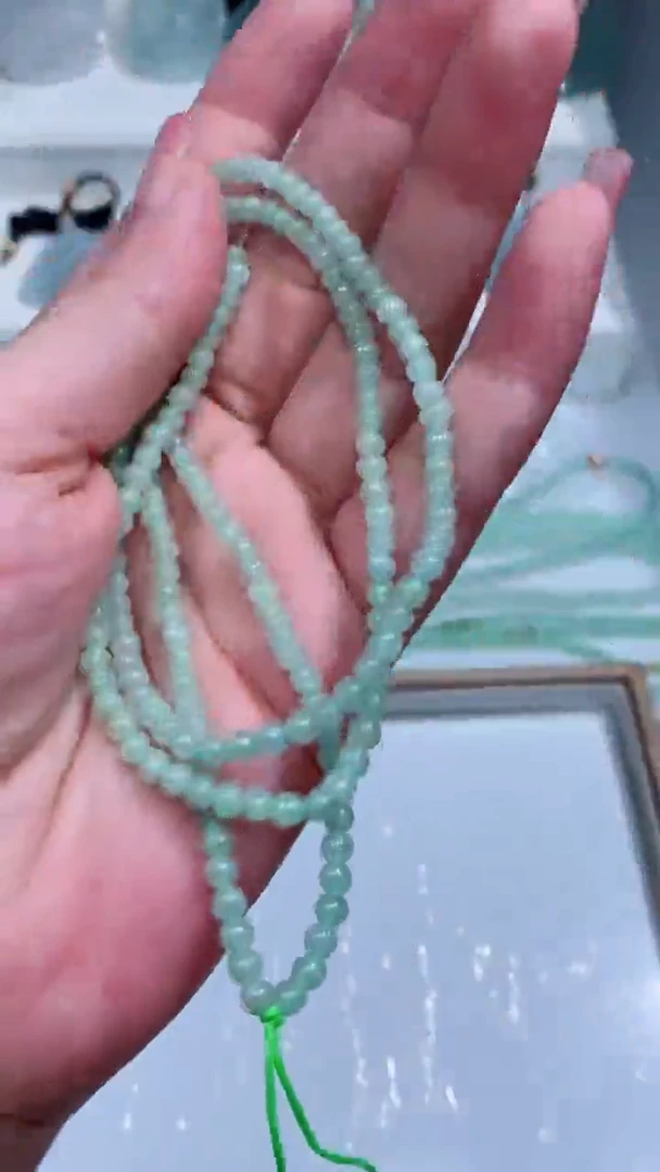 翡翠未镶嵌颈饰珠链