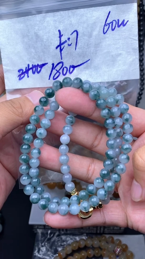 定制翡翠未镶嵌毛货需精细抛光拍一发一