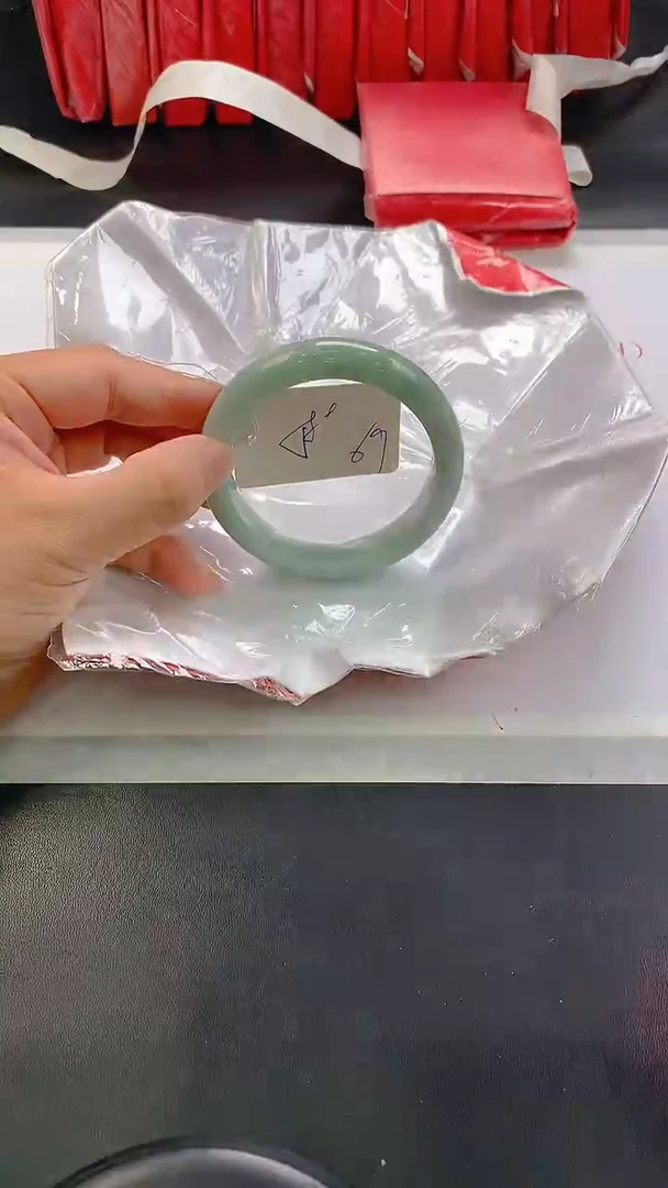 未镶嵌手镯翡翠69
