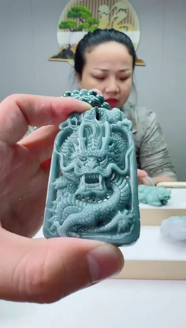 翡翠未镶嵌颈饰11111111111