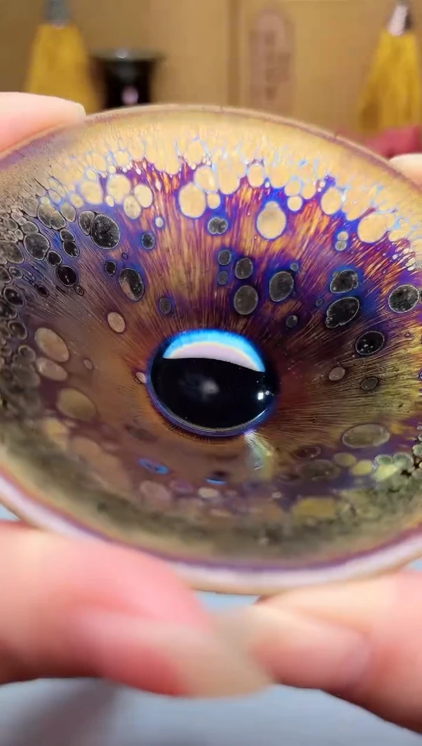 【闪购商品】茶盏春申阁福利1只，微瑕撇口