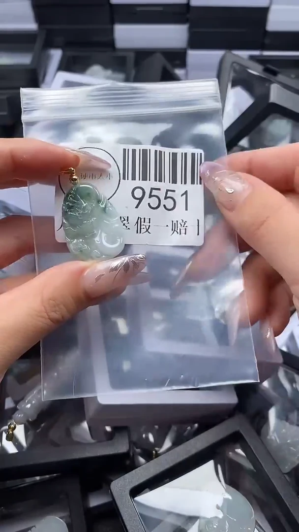 吊坠(不含链)未镶嵌翡翠9551