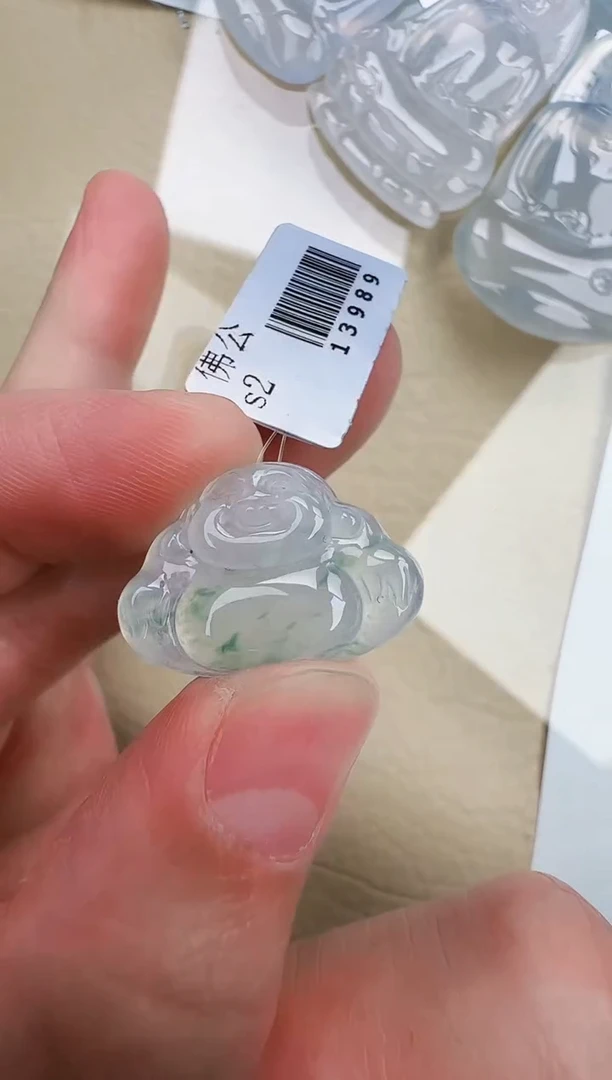 翡翠未镶嵌颈饰缅甸天然翡翠a货