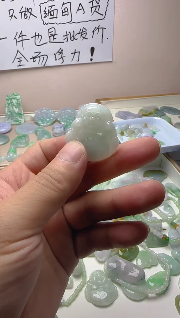 颈饰未镶嵌翡翠翡翠