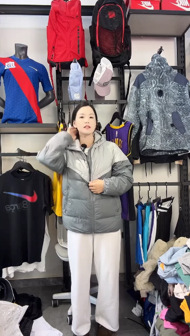 604编码 瑕疵款直播间过款为准 尺码M