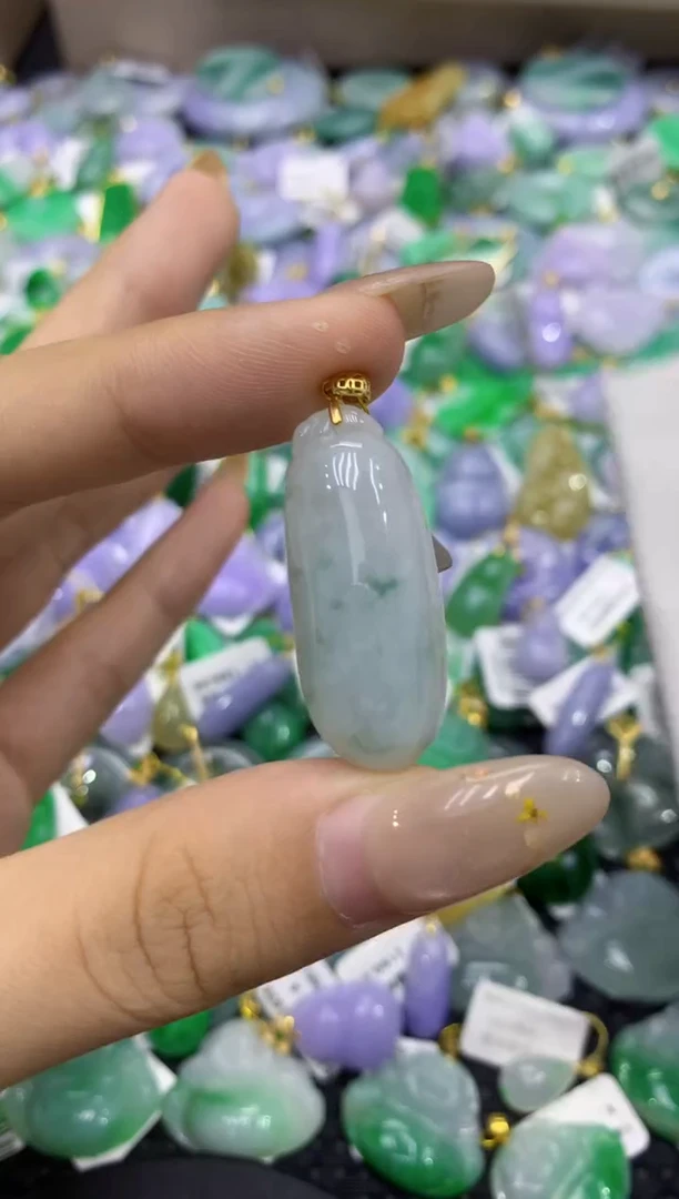 颈饰未镶嵌翡翠天然缅甸翡翠A货