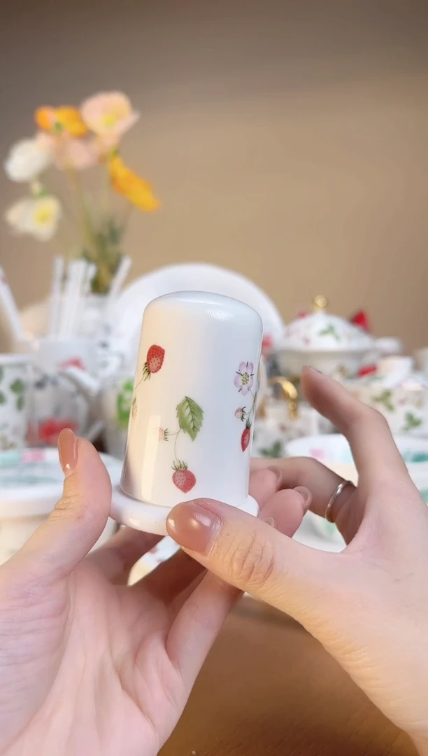 【闪购商品】高骨瓷牙签筒高骨瓷牙签筒