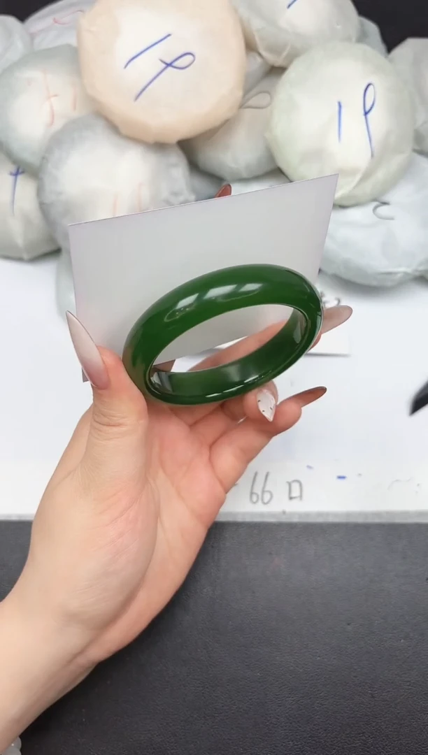 未镶嵌手镯石英质玉A53/52.6