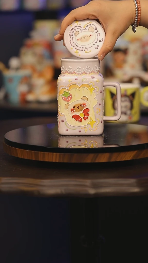 【闪购商品】摆件景德镇釉下彩绘设计师款式陶瓷