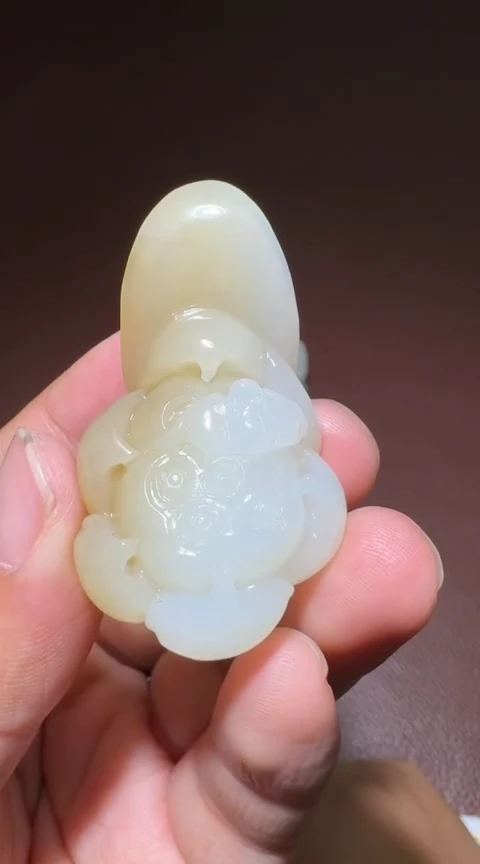 未镶嵌和田玉挂件和田玉