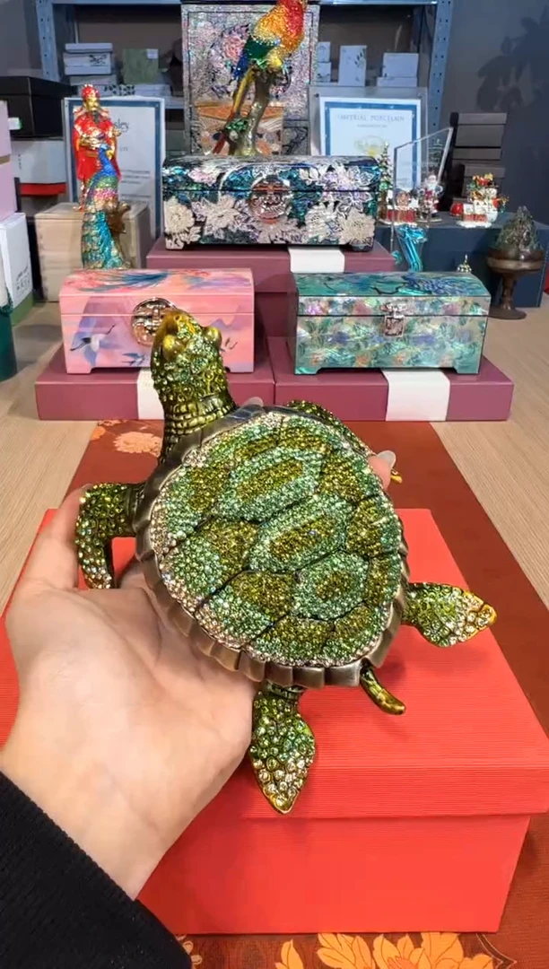 【闪购商品】杯271绿色满钻大乌龟