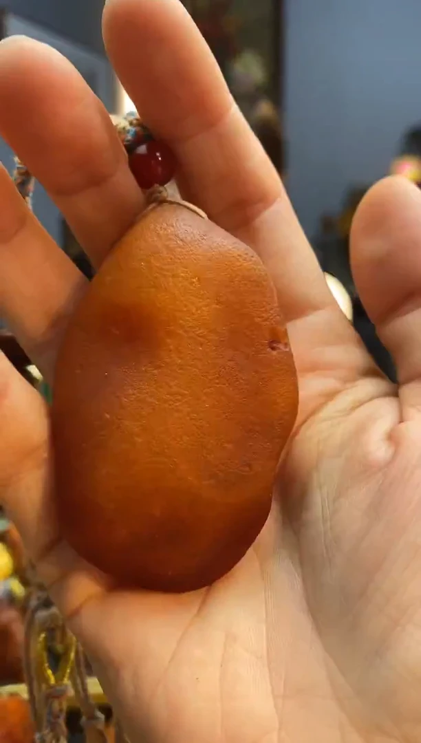 琥珀颈饰未镶嵌吊坠