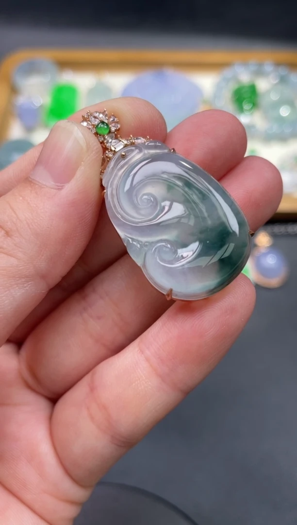 【闪购商品】翡翠颈饰18K金镶嵌123.........