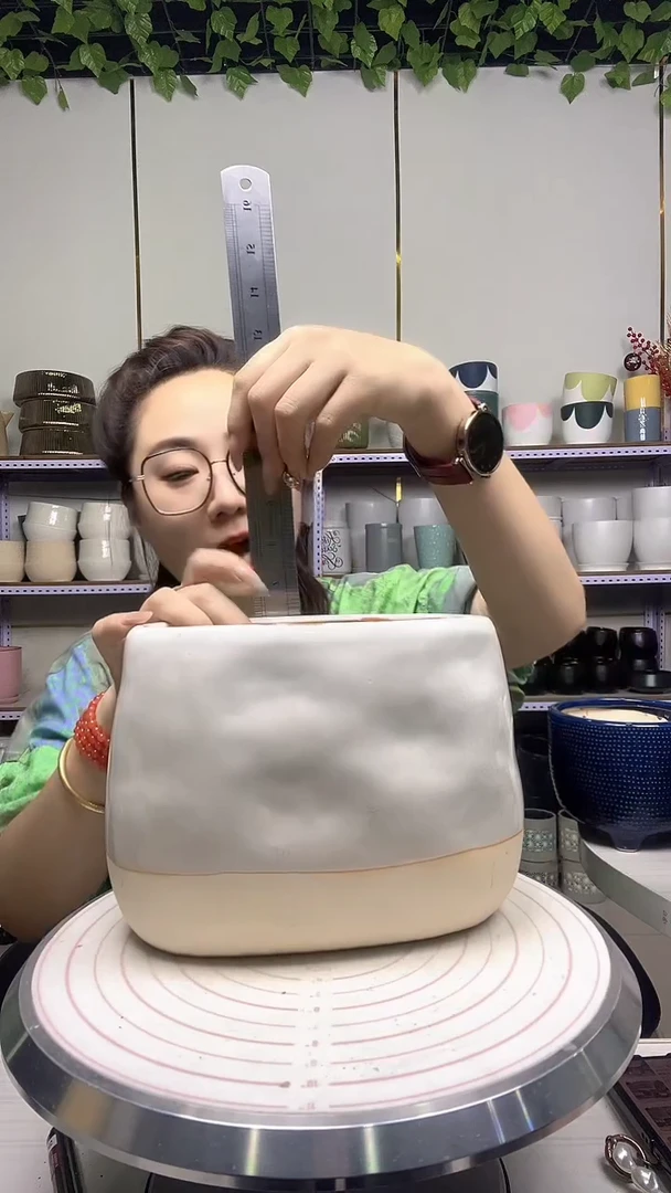 陶瓷花盆默认打孔宽高19-9-16