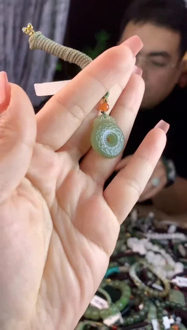 【闪购商品】和田玉挂件未镶嵌多样性发货拍一发一