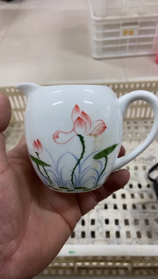 杯无运费险有瑕疵的摄影的产品有使用过的痕迹有点脏介意勿拍