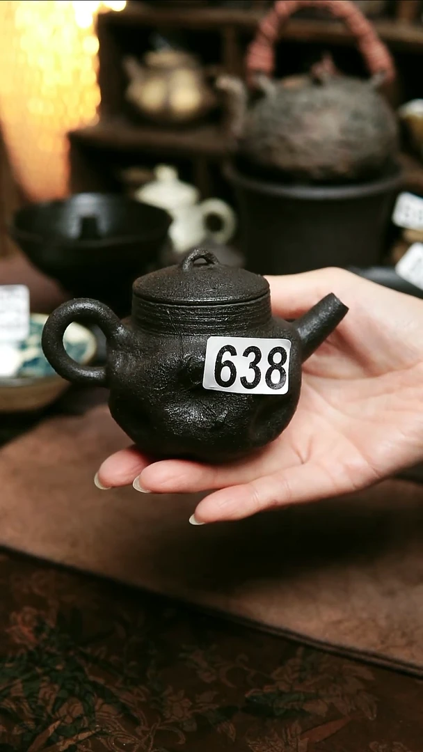 638号紫砂全手工正把茶壶130毫升左右