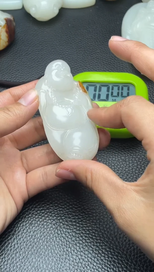 未镶嵌和田玉挂件香**王1