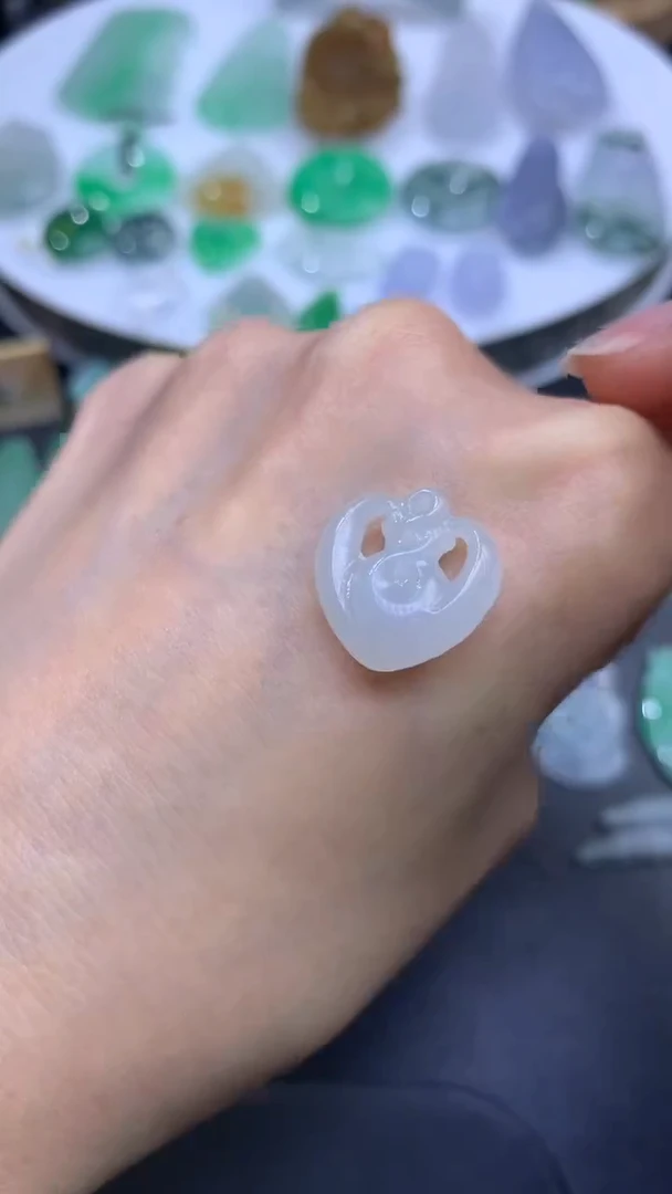 【闪购商品】定制翡翠未镶嵌翡翠多样性发一