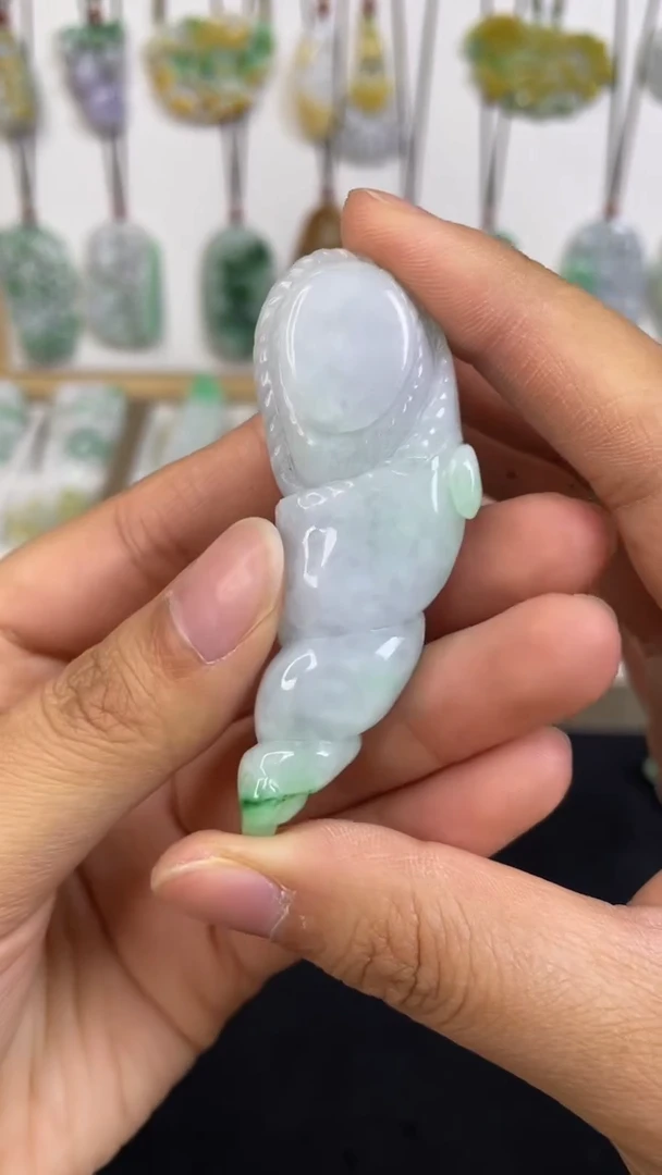 颈饰未镶嵌翡翠1