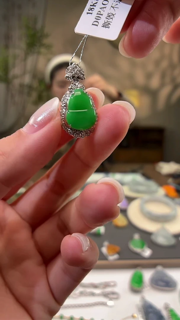 吊坠(不含链)未镶嵌翡翠葫芦