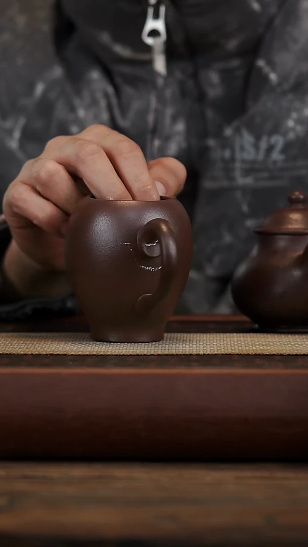 茶壶紫砂微瑕石红公道杯230容量