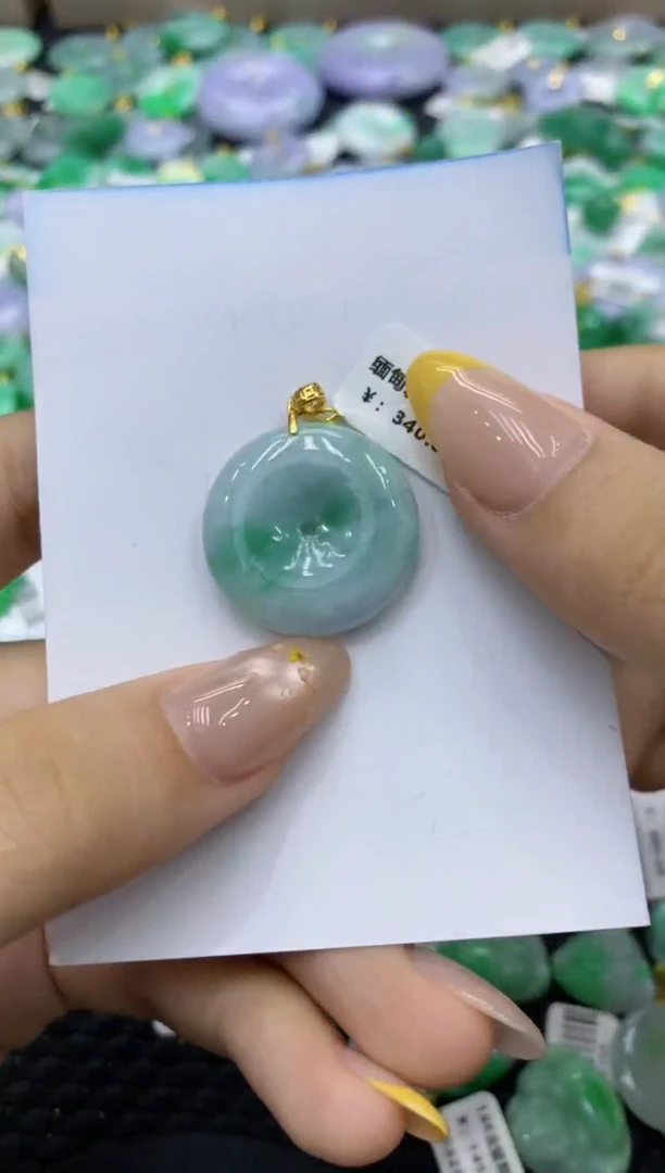 颈饰未镶嵌翡翠天然缅甸翡翠A货