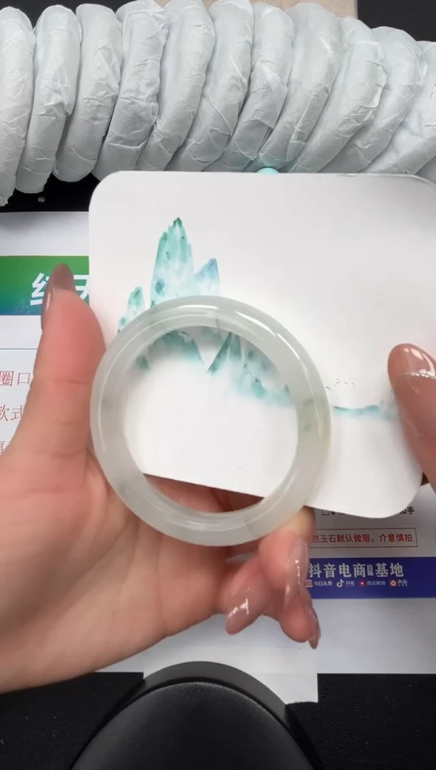 【闪购商品】石英质玉手镯未镶嵌93-52.2