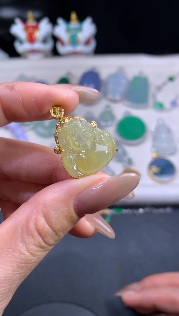 吊坠(不含链)18K金镶嵌翡翠