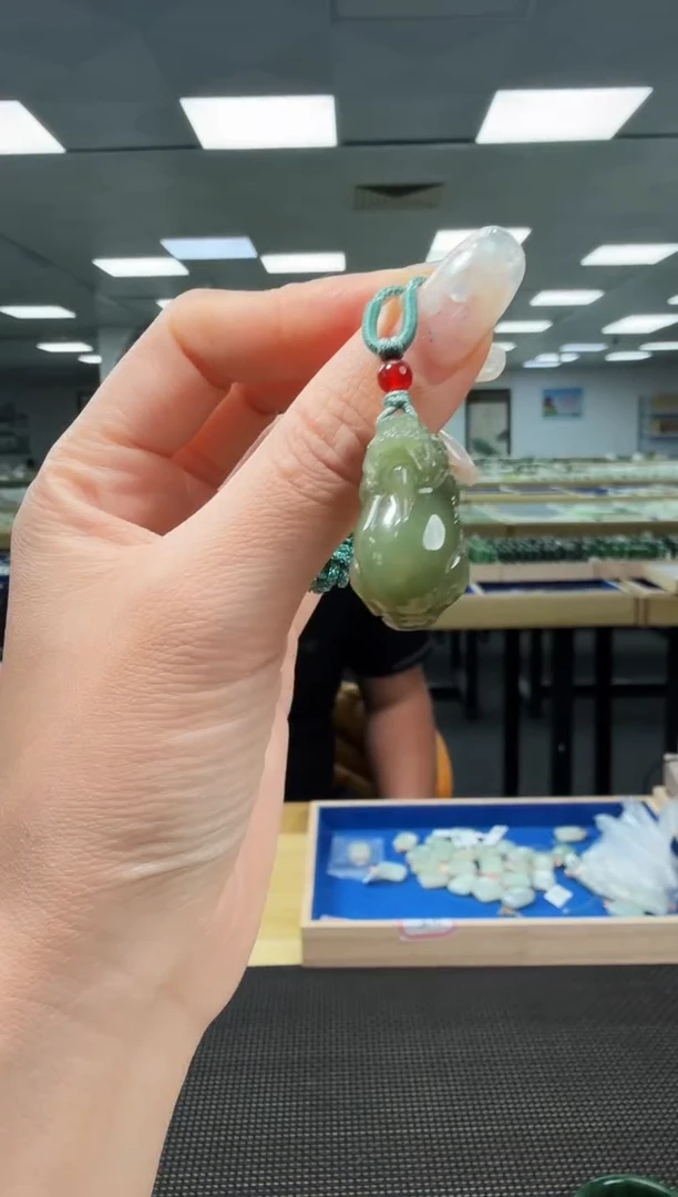 颈饰未镶嵌和田玉碧玉貔貅 QY-PXA2 多样性发一