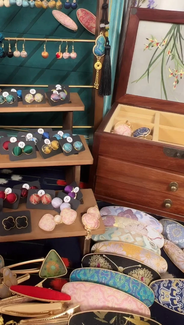 【闪购商品】【孤品年初五发】粉鱼车挂指定链接AAA