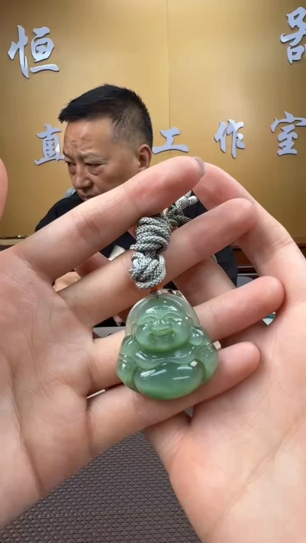 和田玉未镶嵌颈饰挂件