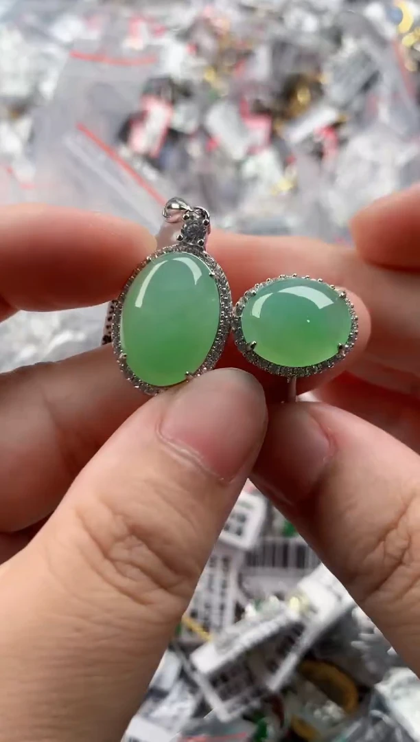 银S925镶嵌戒指翡翠222    2