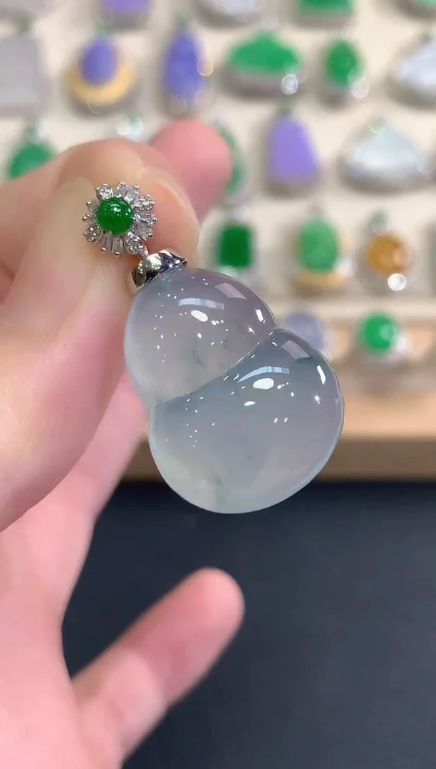 吊坠(不含链)18K金镶嵌翡翠秋日珠宝Q59