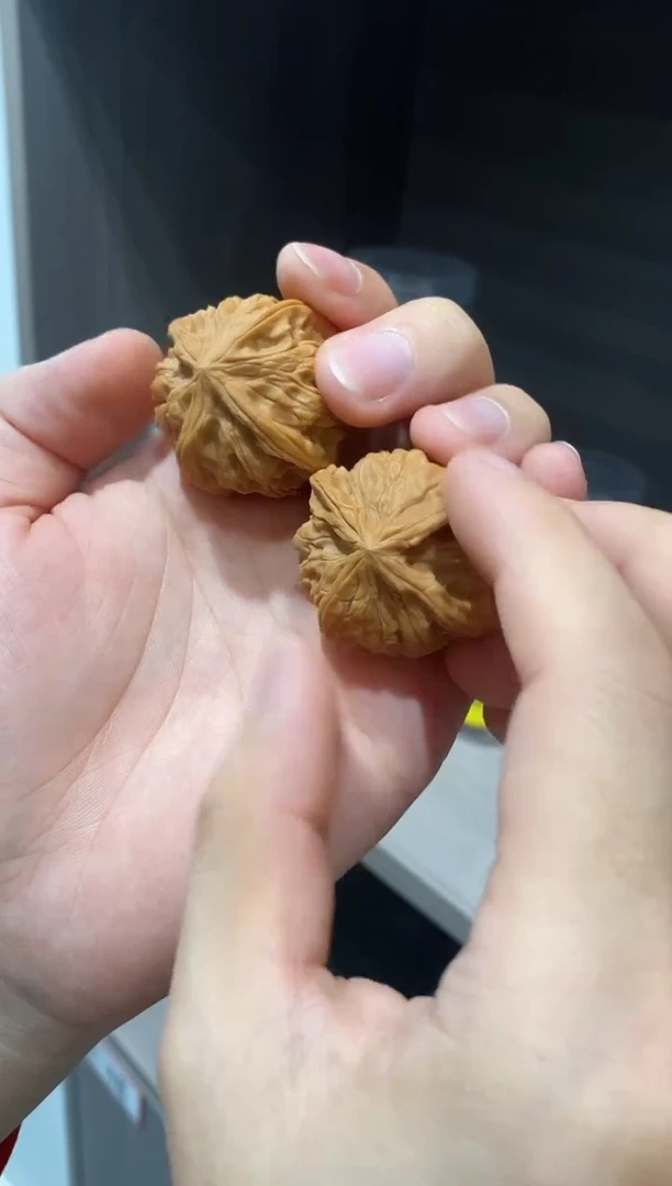 把件文玩核桃全品玉玺四棱38左右