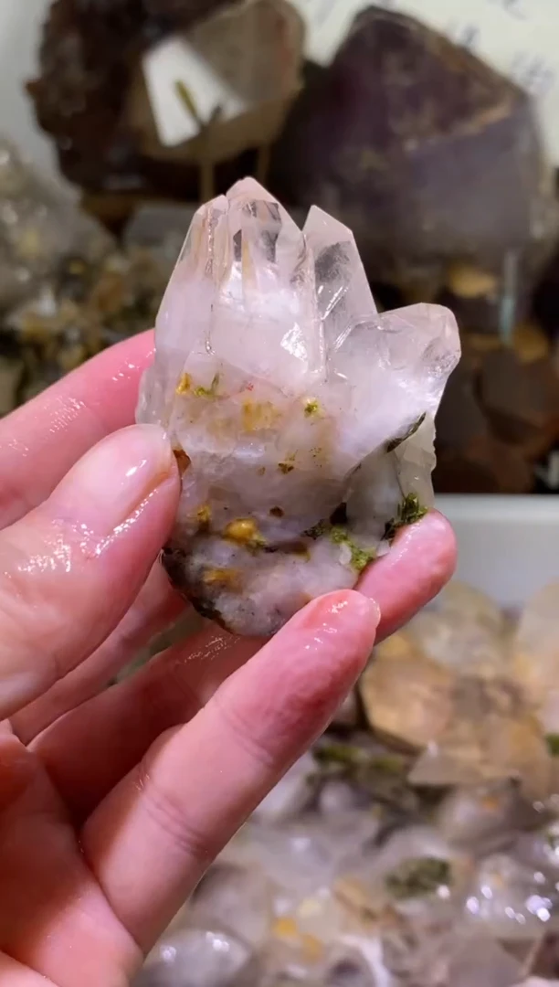 未镶嵌珠宝半成品水晶62号四川超七花园水晶