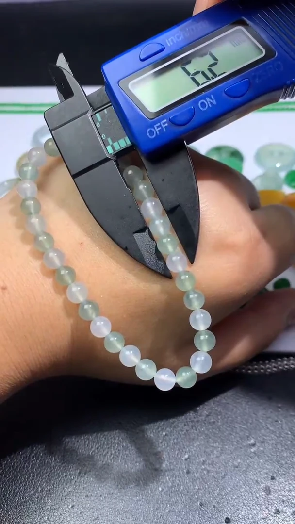 未镶嵌定制翡翠毛货