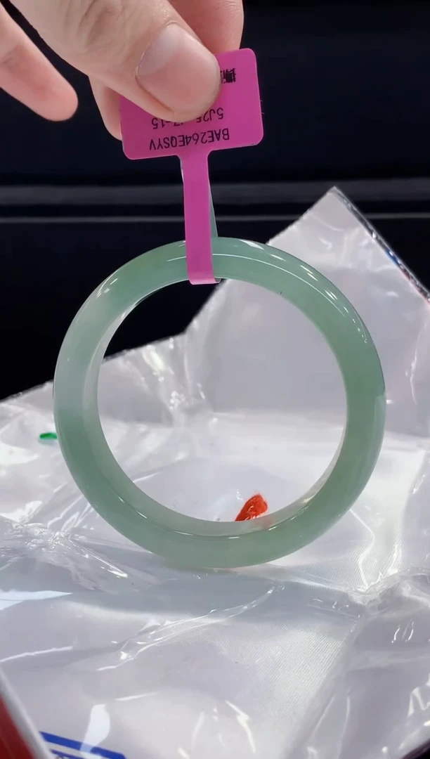 未镶嵌手镯翡翠翡翠手镯