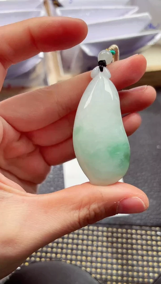 颈饰未镶嵌翡翠000111