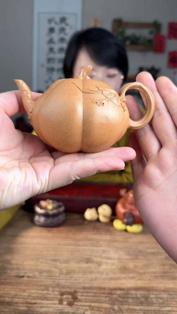 【闪购商品】紫砂茶壶贴叶南瓜  段泥