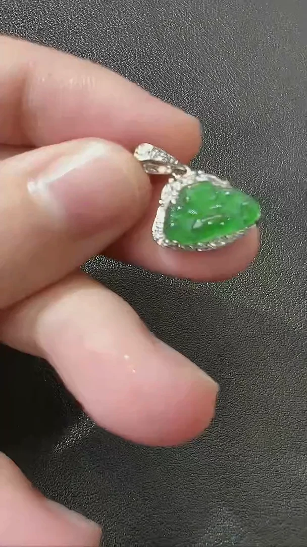颈饰银S925镶嵌翡翠天然A货翡翠