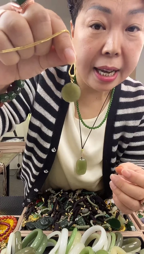 颈饰未镶嵌和田玉多样性拍一发一  5