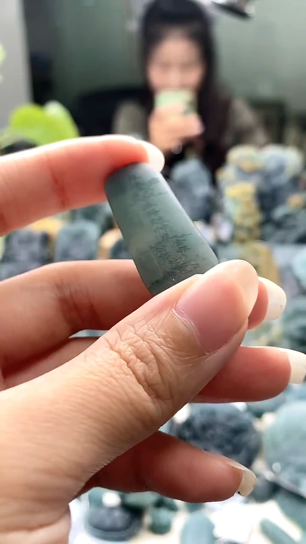 颈饰未镶嵌翡翠福**间翡翠毛货不退不换8.27