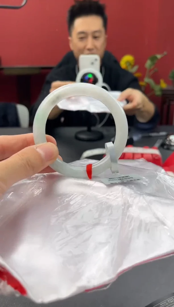 未镶嵌手镯翡翠755