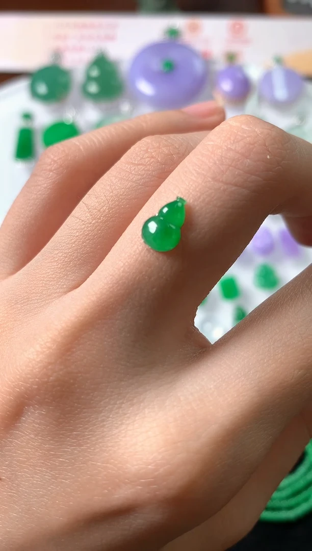 未镶嵌定制翡翠裸石（镶嵌定制）