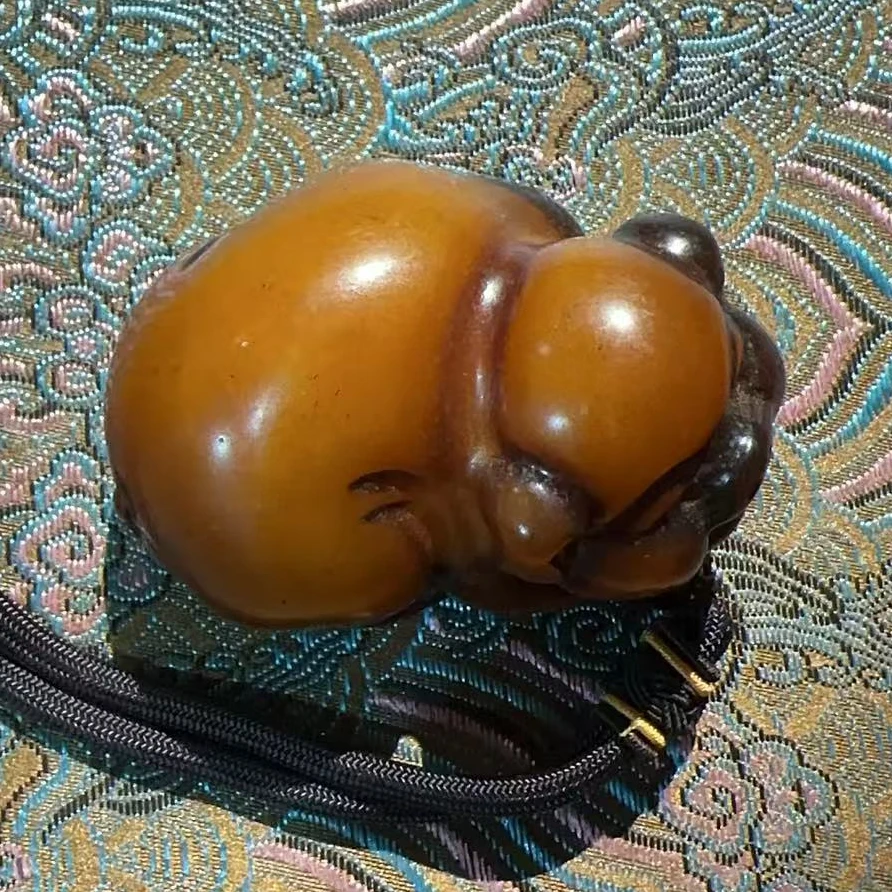 新蜜蜡皮猪摆件111