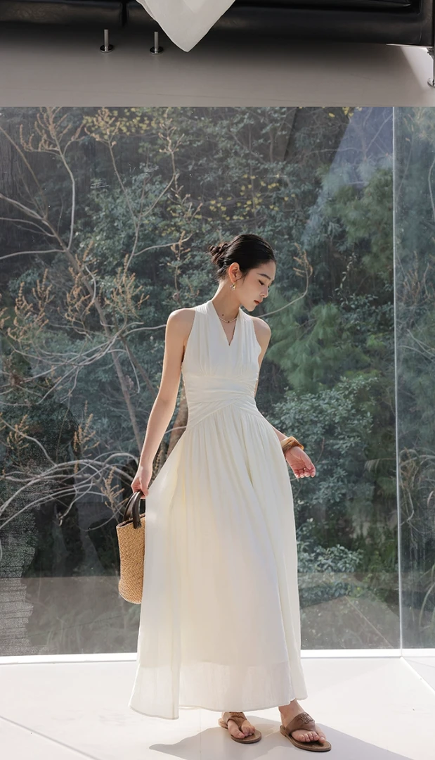 2025显气质连衣裙显瘦收腰长款复古