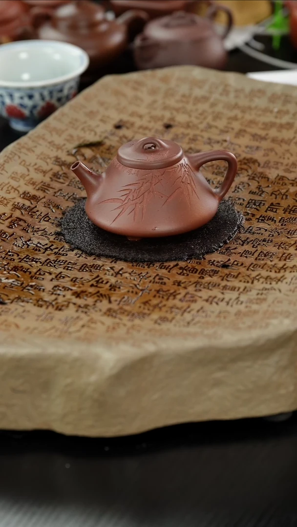 【闪购商品】紫砂茶壶sth底槽清刻绘子冶石瓢150cc