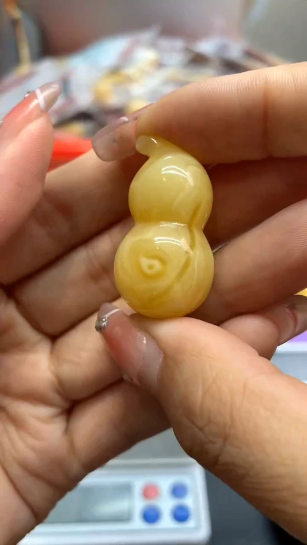 未镶嵌琥珀珠宝奇石2991