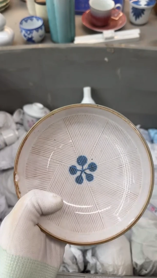 摆件R****0瓷器瓷器瓷器瓷器